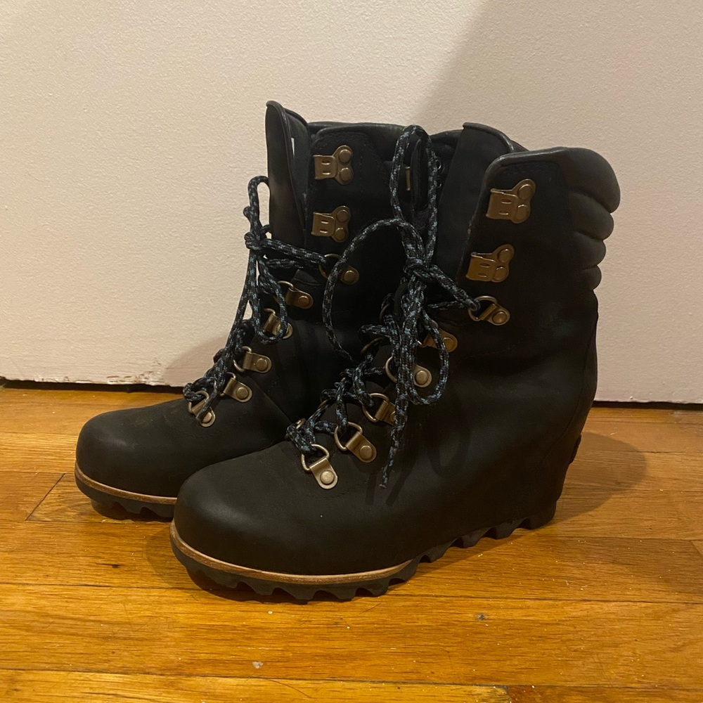 Sorel winter boots Joan